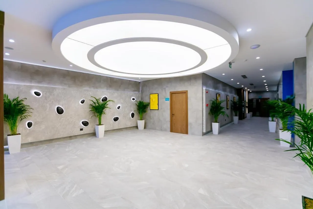 Hotel Wyndham Garden Baku 5*,